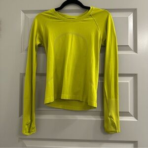 Lululemon Swiftly Tech Long Sleeve
2.0